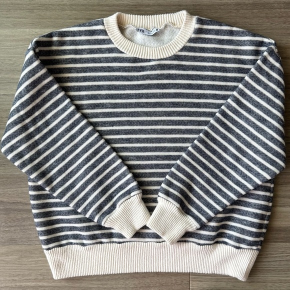 ZARA Crew Neck White Blue Stripe Soft Cotton Blend Sweater Size Small - Picture 4 of 9
